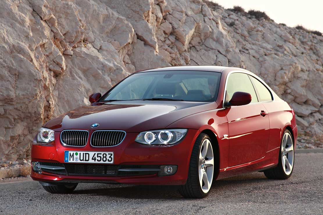 C'est officiel, BMW va lancer la production de sa nouvelle génération de série 3, la sixième du nom....