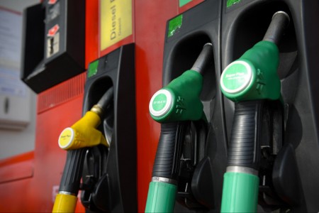 La baisse des prix des carburants continue