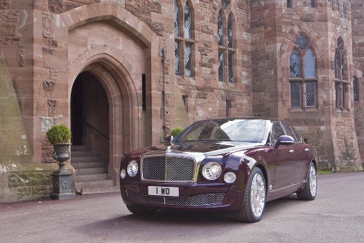 A l'occasion de l'anniversaire des 60 ans de règne de la reine d'Angleterre, Bentley a présenté une ...
