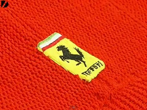 Une Ferrari F355 en laine ! (Vido)