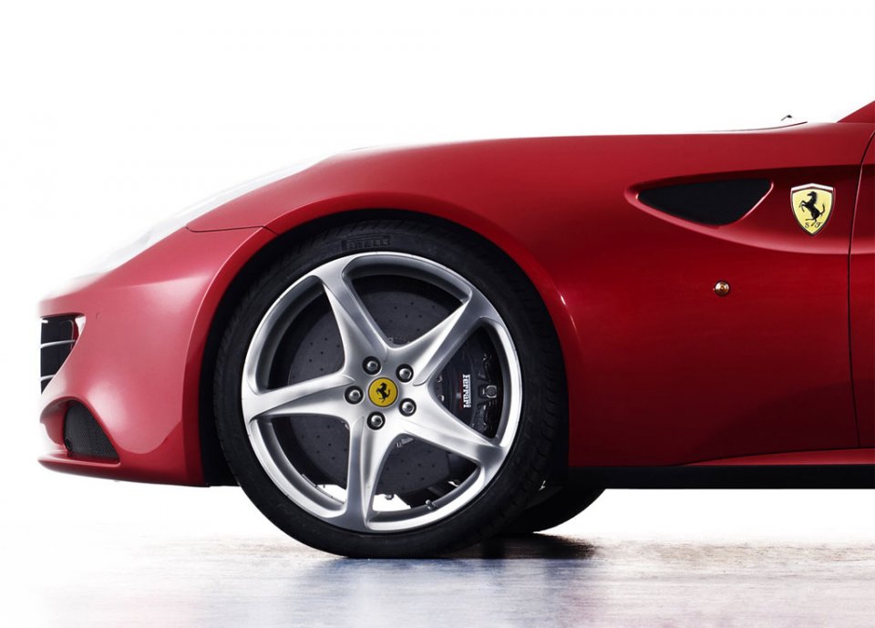 Un 4X4 Ferrari
Du jamais vu !