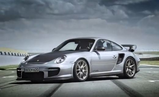 7 minutes et 18 secondes, c'est le temps qu'il faut à la nouvelle Porsche 911 GT2 RS pour parcourir ...
