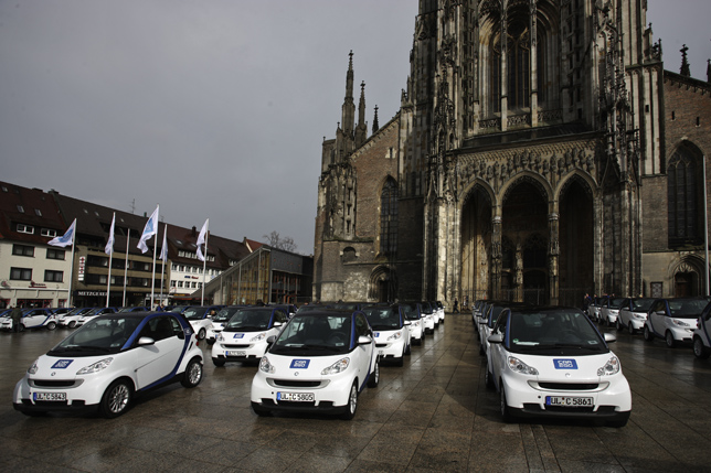 Quelques deux mois aprs le lancement officiel du projet Car2Go  Ulm en Allemagne, plus de 7.000 ut...