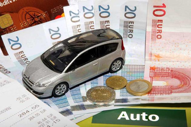 Club Association a mené l'enquête sur le coût annuel moyen d'une voiture en France en 2013 par rappo...
