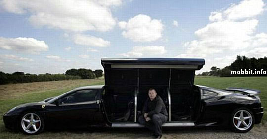 Voici la première Ferrari 360 Modena au monde a être convertie en une limousine. Elle fait 7 mètres ...