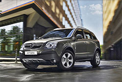 Au-del de la traditionnelle rudesse lombaire des Opel, la version haut de gamme de l'Antara propose...