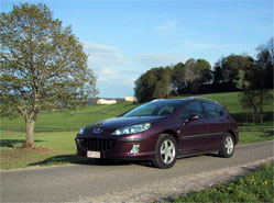 Peugeot 407 SW 1.6 HDi ST Executive
Trop petit moteur de 110cv pour certains journalistes en manque de puissance