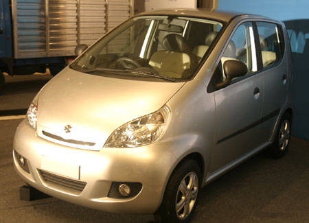 Renault Nissan et Bajaj annoncent la voiture ULC  2500 dollars
A partir de 2011