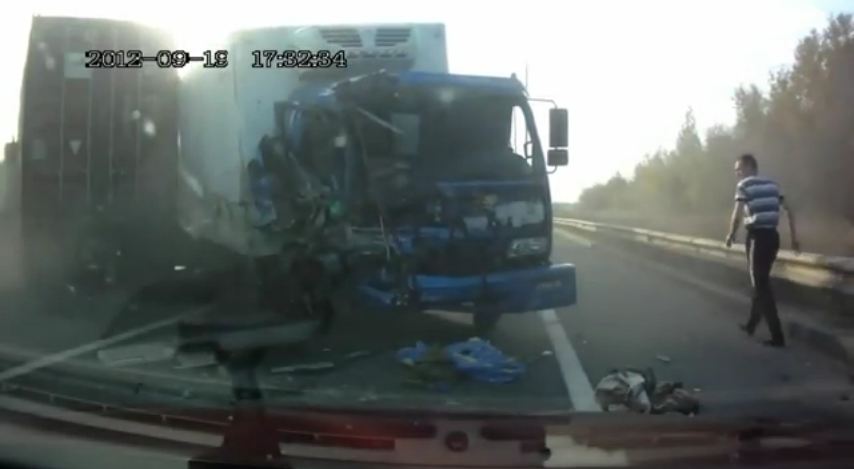 Après avoir vu de nombreux accidents qui se sont passés en Russie, filmés par des caméras embarquées...