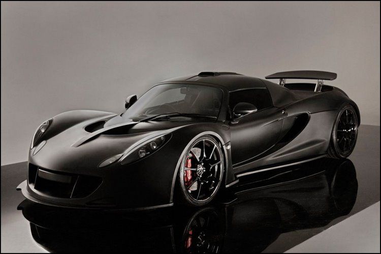 La Venom GT est une voiture développée par le préparateur texan Hennessey, spécialisée dans la modif...