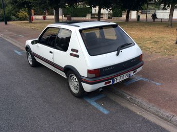  Voir détails -Peugeot 205 gti 1,6 litres de 1991  à Melun (77)