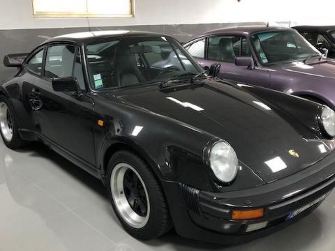Porsche 930 TURBO Noir de 1989