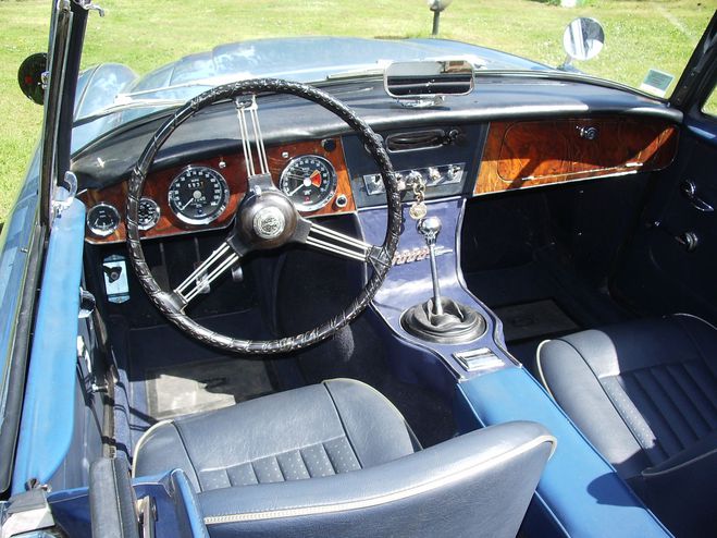 Austin healey 3000 MKIII BJ 8 1964 RESTAUREE BLEU AZUR/CREME de 1964