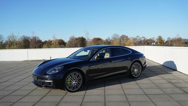 Porsche Panamera 4 E-Hybrid PDLS Pano Carbone Bose noir m�tallis� de 2018