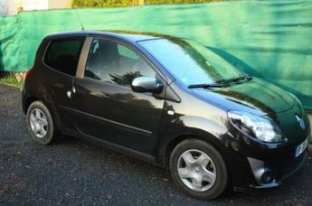  Voir détails -Renault Twingo 1.2 16v lev 75 eco2 à Nice (06)
