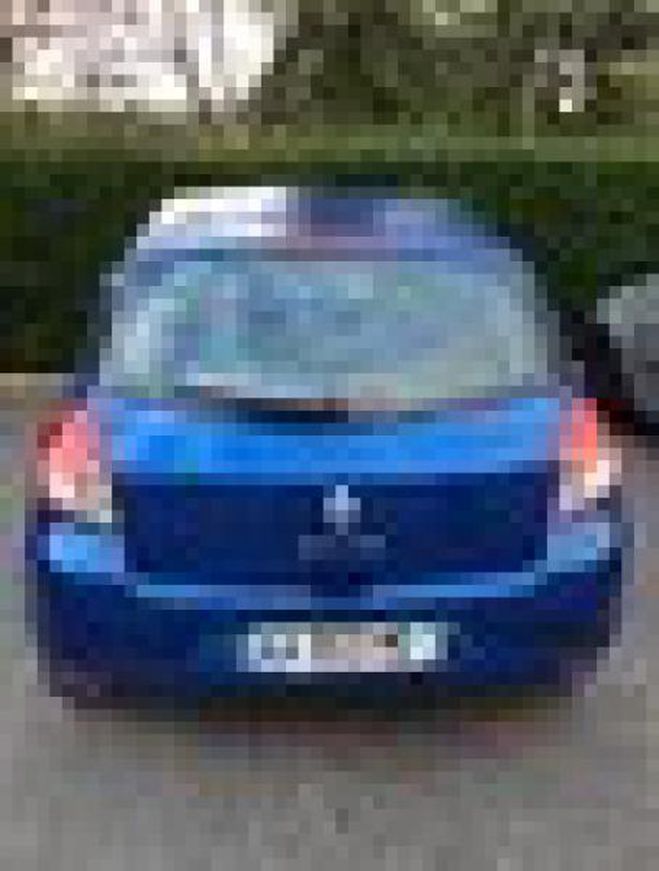 Renault Clio 1.2l 16v 75 expression Bleu de 2009