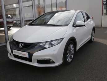  Voir détails -Honda Civic 2.2L Exclusive Navi à Brest (29)