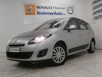  Voir détails -Renault Grand Scenic III dCi 105 eco2 Carminat Tom Tom 7 pl à Ploërmel (56)
