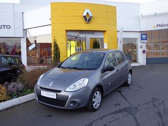  Voir détails -Renault Clio III dCi 75 eco2 Authentique Euro 5 à Coutances (50)