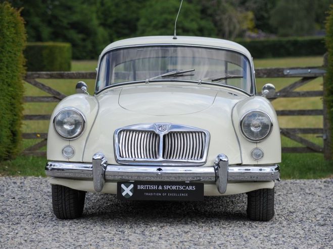 MG MGA Coupe English White de 1958