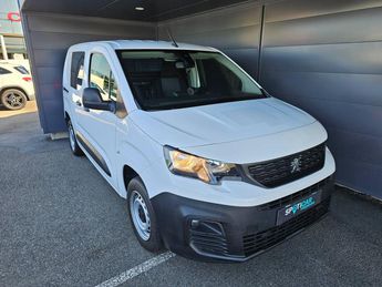  Voir détails -Peugeot Partner Standard 650kg BlueHDi 75 Premium à Caudan (56)