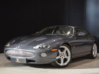  Voir détails -Jaguar XKR 4.2i V8 Coupé 77.000 km !! Superbe état  à Lille (59)