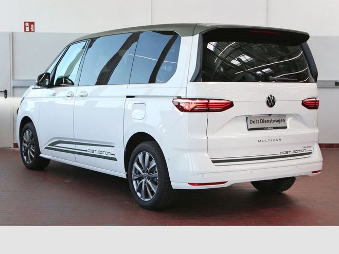 Volkswagen Multivan T7 eHybrid / 7P / Toit pano / Attelage / blanc de 2022