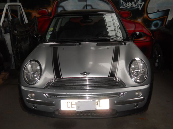 Mini One 1L6 ,115cv grise de 2003