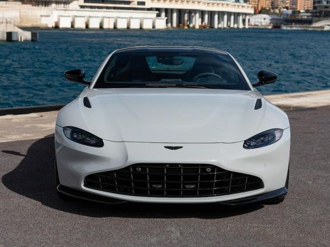 Aston martin Vantage  Apex Grey de 2023