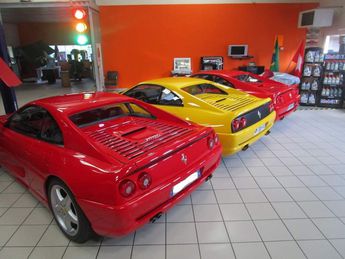  Voir détails -Ferrari F355 Berlinetta 3.5 380cv à Orléat (63)