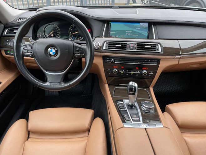 BMW Serie 7 740 I 320 EXCLUSIVE INDIVIDUAL 05/2015 noir mtal de 2015