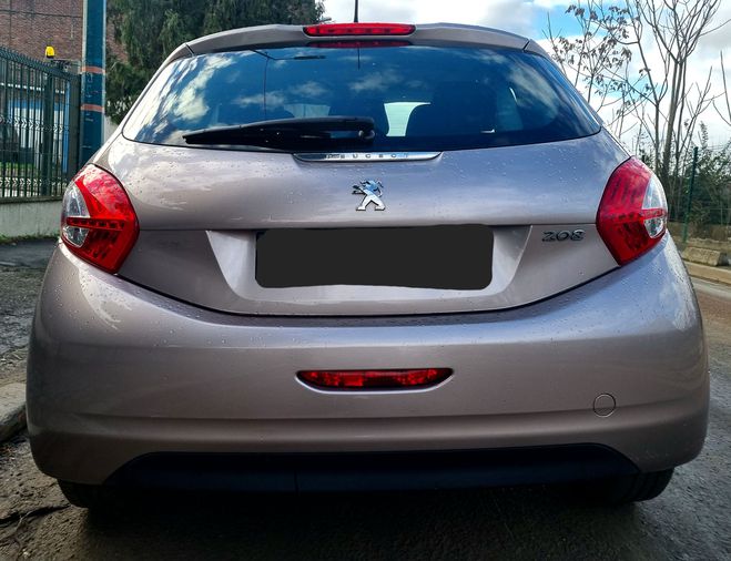 Peugeot 208 1.2 vti 82ch Fauve de 2013