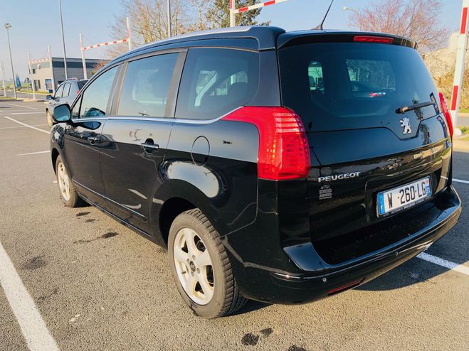 Peugeot 5008 1.6 HDi 115ch FAP BVM6 Style 7PL Noir de 2014