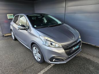  Voir détails -Peugeot 208 1.2 PureTech 82 Signature 5 portes à Caudan (56)