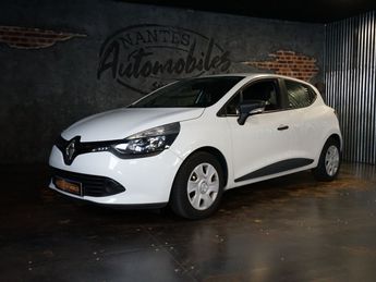  Voir détails -Renault Clio IV Socit 1.2 16CV 75 ECO2 GENERIQUE à Nantes (44)