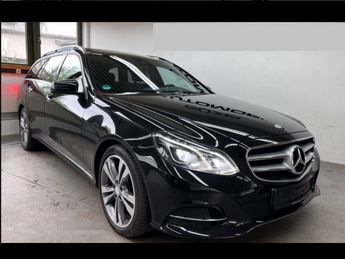  Voir détails -Mercedes Classe E 350 CDI 258  7G AVANTGARD 05/2016/ Toit  à Saint-Patrice (37)