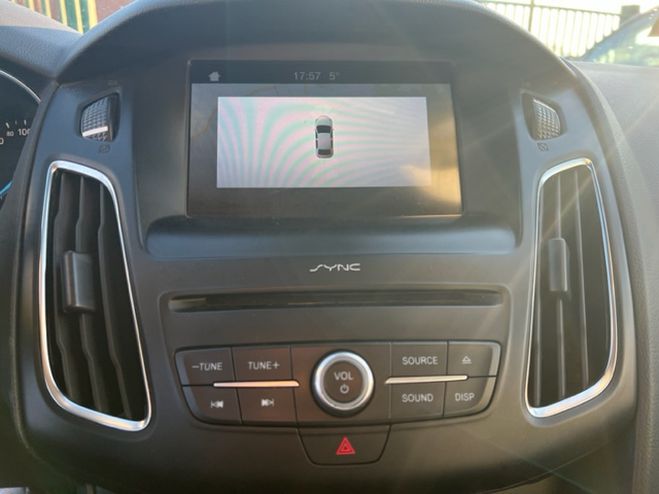 Ford Focus 1.0 EcoBoost 100 SetS Executive Grise de 2018