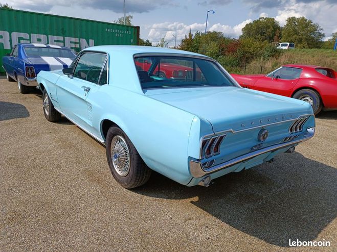 Ford Mustang coupe gt v8 Bleu de 1967