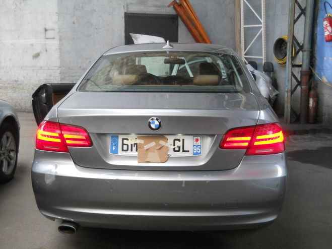 BMW Serie 3 320cd 2l 184cv grise de 2011