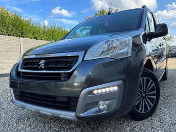  Voir détails -Peugeot Partner 1.2 PureTech Style S LED-NAVI-CARPLAY-1A à Thulin (73)