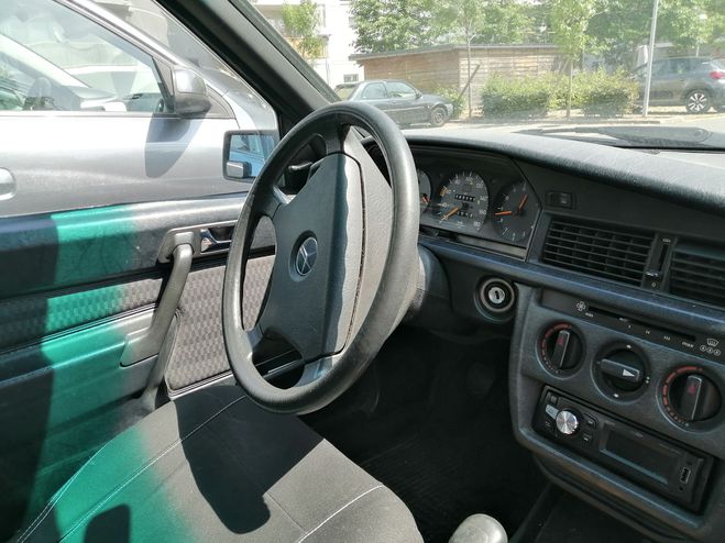 Mercedes 190 D MARRON de 1991
