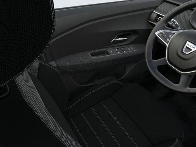 Dacia Sandero 1.0 tce 90cv bvm6 confort Gris highland de 2021