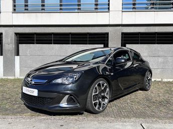  Voir détails -Opel Astra GTC OPC 2.0i Turbo 280 cv à Meylan (38)