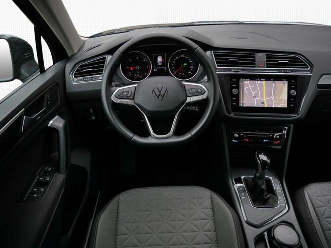 Volkswagen Tiguan 2.0 TDI 150 DSG LIFE GRIS URANO  de 2023