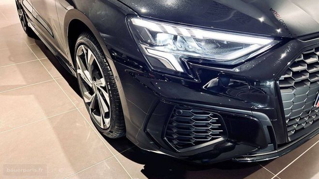 Audi A3 BERLINE 35 TDI 150 S tronic 7 S Line Noir de 2022