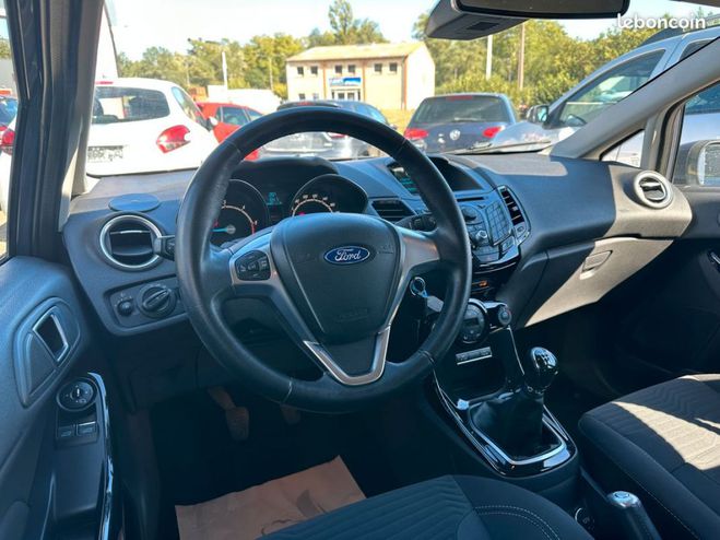 Ford Fiesta 1.6 Tdci 95Ch Titanium 5P Gris de 2014