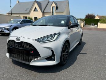  Voir détails -Toyota Yaris GR Sport à Caen (14)