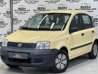  Voir détails -Fiat Panda 1.1 8V 54CH TEAM à Vern-sur-Seiche (35)