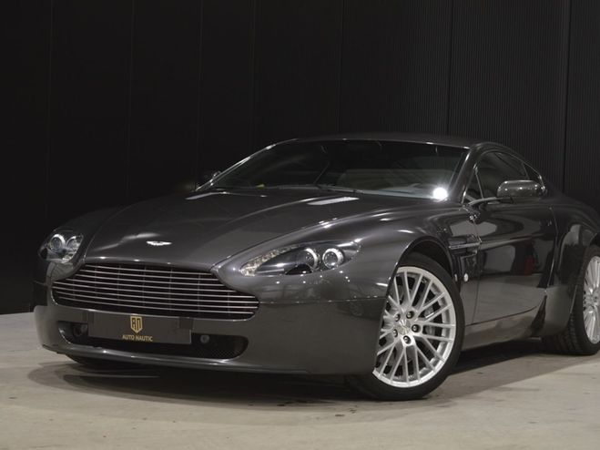 Aston martin V8 Vantage 4.7i 426 ch 1 MAIN !! 56.000 km !! gris de 2009