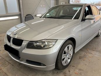  Voir détails -BMW Serie 3 (E90) 320I 150CH CONFORT à Rezé (44)